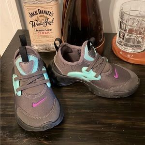 Toddler Nike presto